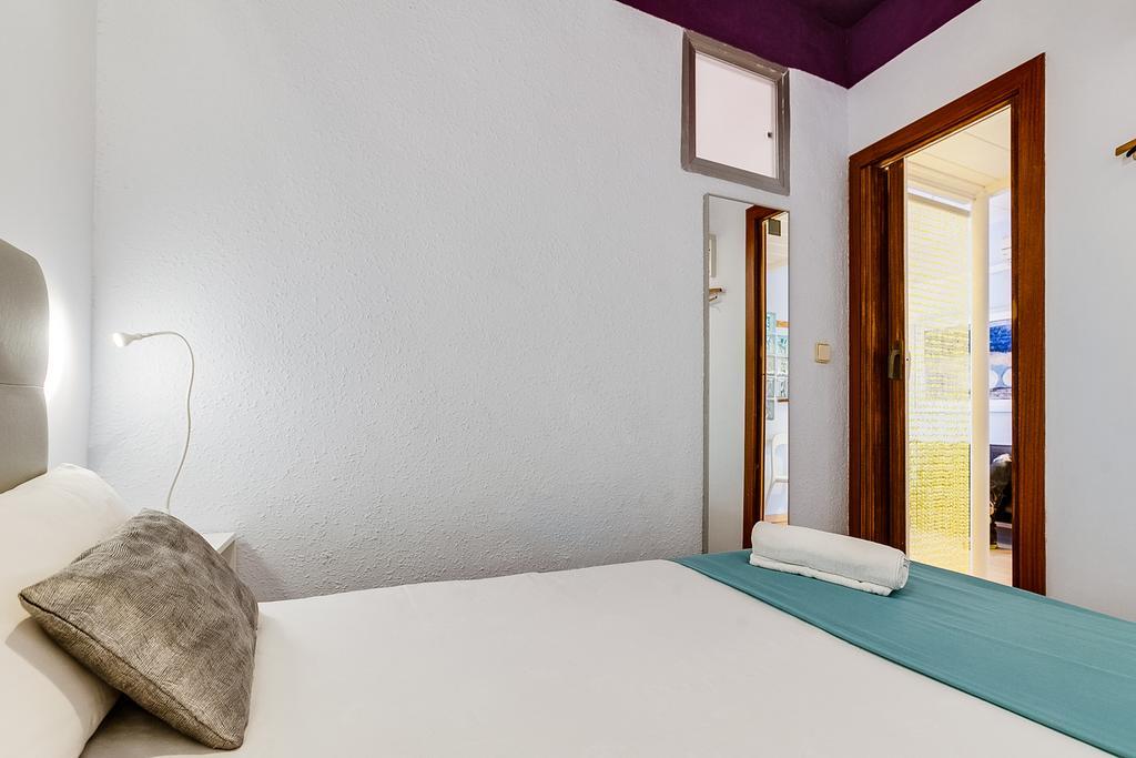 Deep Purple Apartment บาร์เซโลนา ภายนอก รูปภาพ