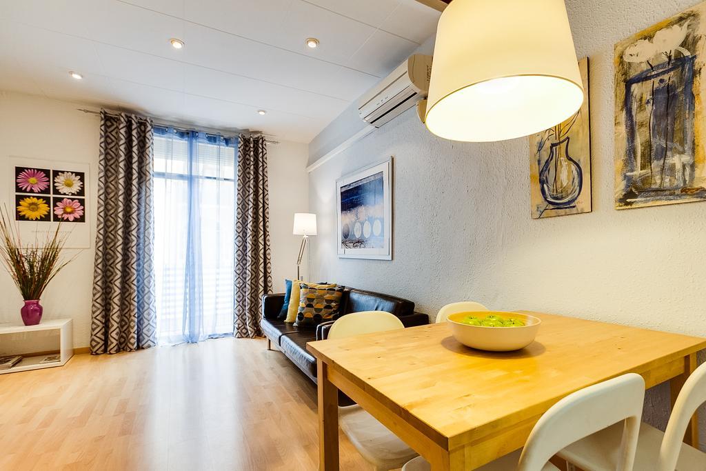 Deep Purple Apartment บาร์เซโลนา ภายนอก รูปภาพ