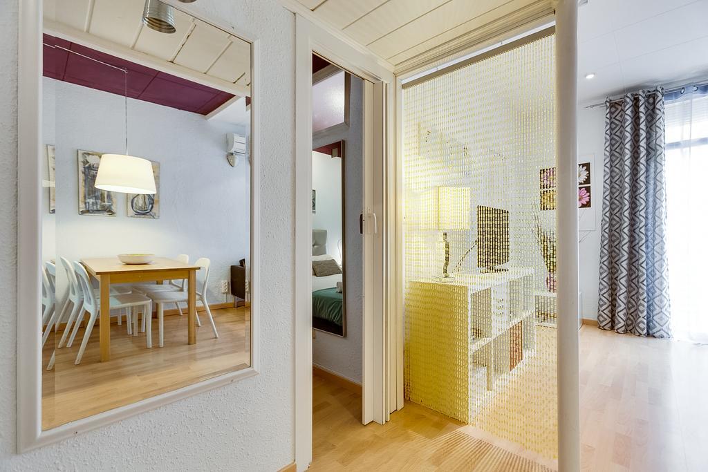Deep Purple Apartment บาร์เซโลนา ภายนอก รูปภาพ